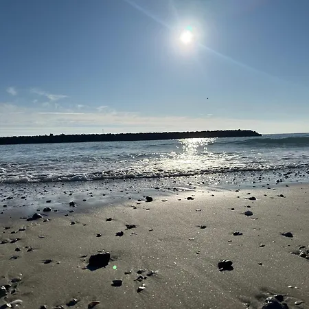 Cosy Entre Port Et Cap شقة *