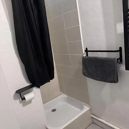 아파트 Cosy Entre Port Et Cap *