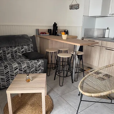 Cosy Entre Port Et Cap Apartment